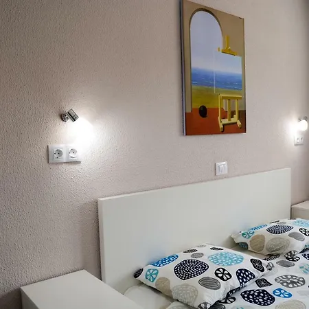 Apartment Bc *